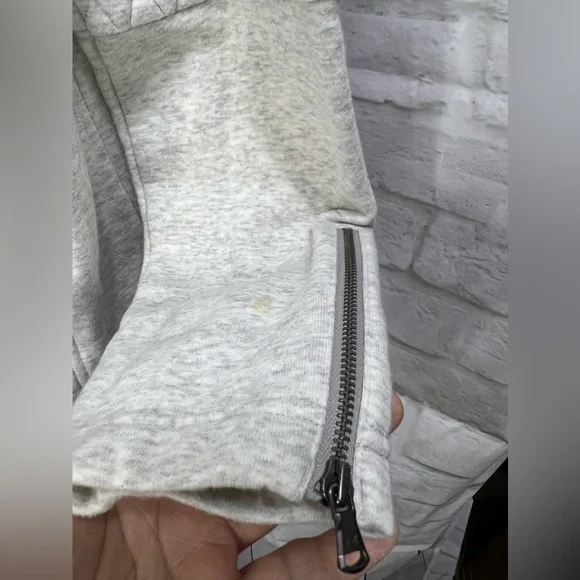 Under Armor Light Jacket - Picture 5 of 9